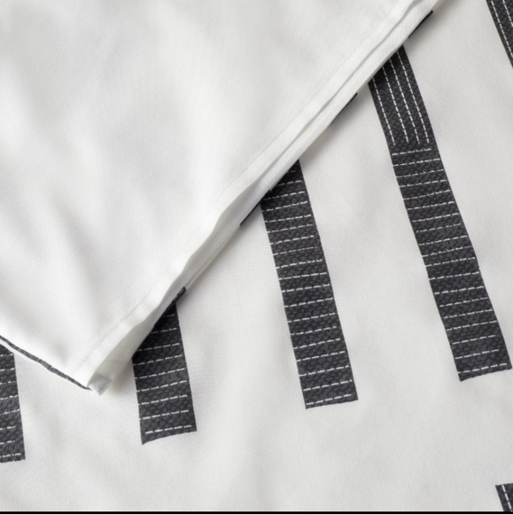 Target OPALHOUSE x JUNGALOW black & white bedspread twin double - Picture 5 of 11